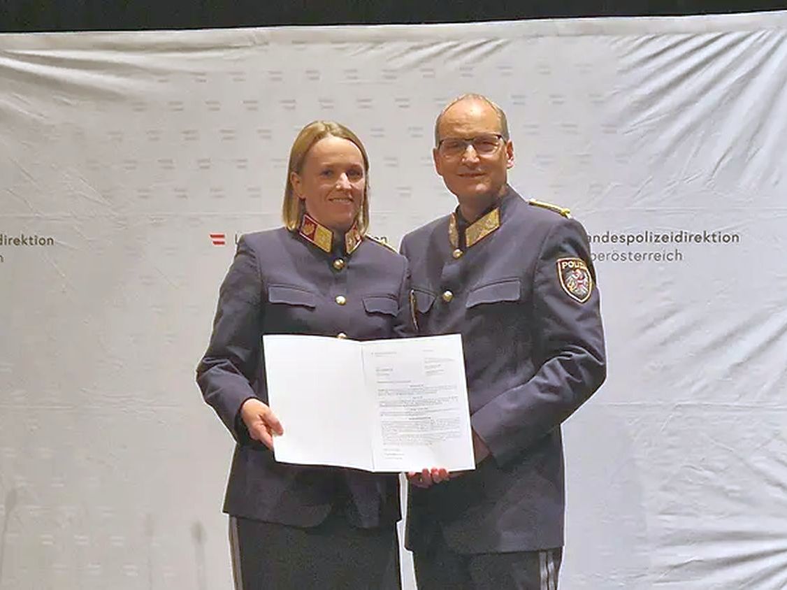BORG Absolventin Nina Eichinger wird Rieder Bezirkspolizei- kommandantin