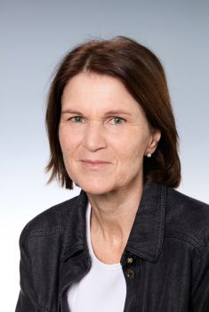 Mag.a SIMMER Johanna